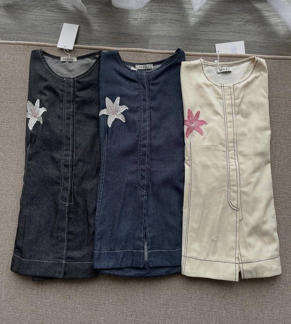 xalivyy's tweet photo. Nemu atasan denim cantik - cantik gini🫶 ini semuanya dari brand lokal🌷💕 https://t.co/R1aoIzdBIZ