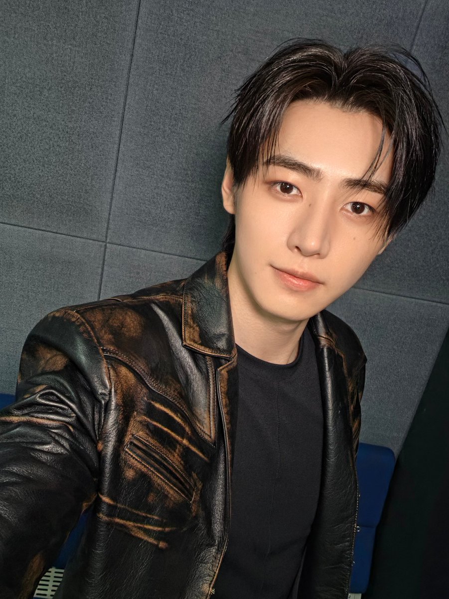 blossom_jjjssn's tweet photo. [#성훈 Weverse Update] 260830

엔하이픈 하면서 음방 그랜드슬램을 하는 날이 오는군요 엔진 정말 감사합니다!! 여러분의 사랑과 열정으로 이렇게 뜻깊은 순간을 만들어 줘서 고마워요 앞으로 더 열심히 하는 엔하이픈 되겠습니다!! 사랑해요❤️❤️

#SUNGHOON #ENHYPEN #성훈 #엔하이픈 https://t.co/aLcvk7pUnI