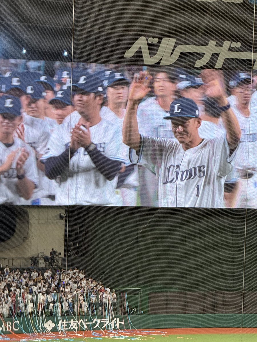 naoh7013's tweet photo. 栗山巧選手の引退試合に行ってきた。最終打席で見事な��ット！お疲れ様でした。これからもライオンズをよろしくお願いします。#seibuliobs #埼玉西武ライオンズ #栗山巧 https://t.co/9SvzxkyRQD