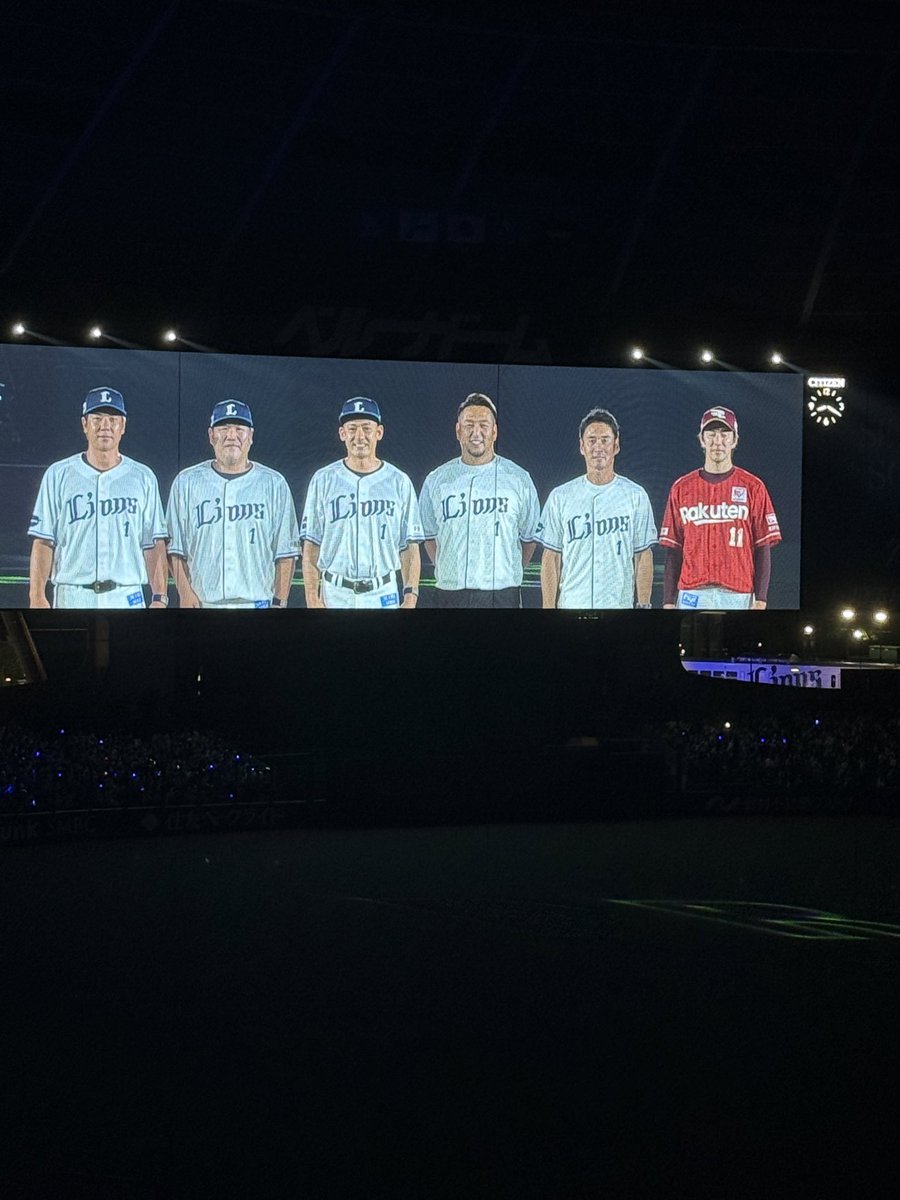 naoh7013's tweet photo. 栗山巧選手の引退試合に行ってきた。最終打席で見事な��ット！お疲れ様でした。これからもライオンズをよろしくお願いします。#seibuliobs #埼玉西武ライオンズ #栗山巧 https://t.co/9SvzxkyRQD