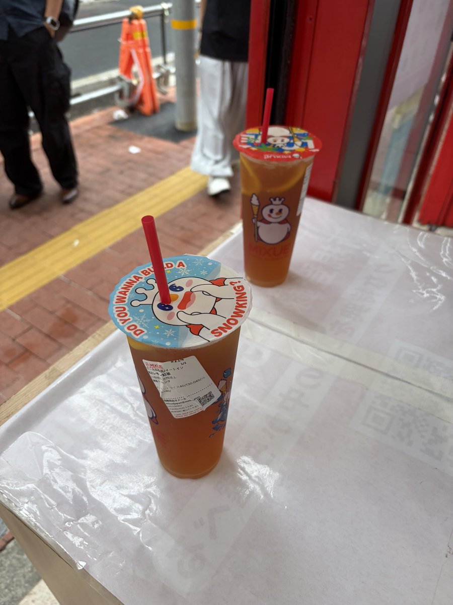 ymhd_223's tweet photo. 昨日友達と皆が大好きmixue行ってきた
レモン紅茶頼んだけど美味かった https://t.co/aUjjulxgaq
