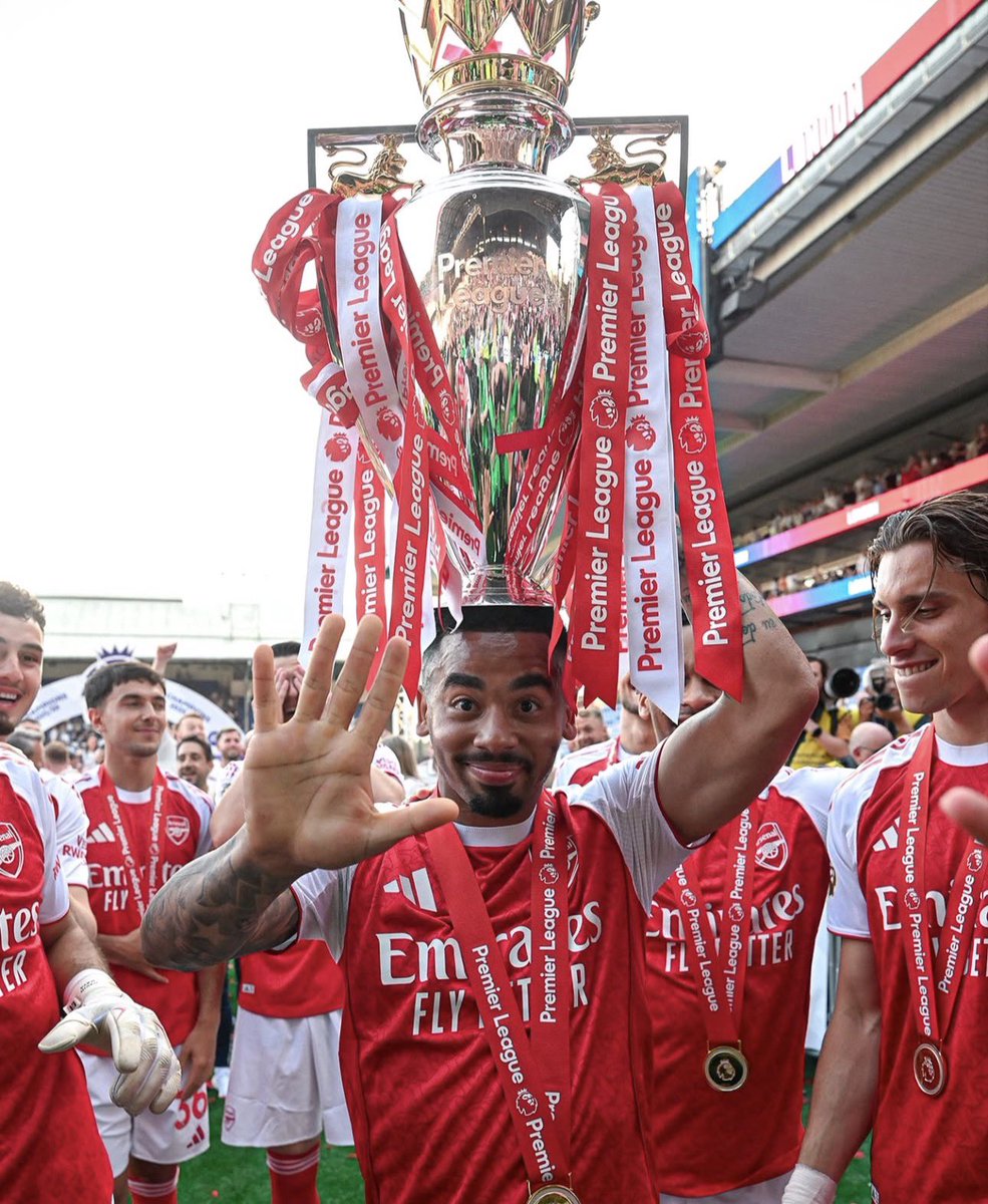 Tobs_fc's tweet photo. 🚨 STAT: No striker has ever the premier league titles at two different clubs since 2012. 

Gabriel Jesus is the first ever to do it since then. https://t.co/V7JKw7emdw