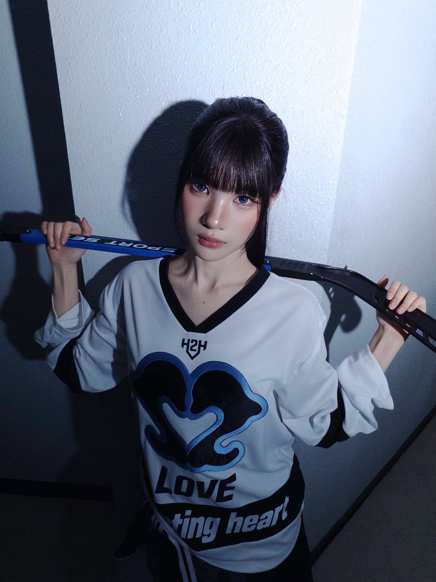 juunmelt's tweet photo. suka banget sama style Juun 🤟🏻 https://t.co/NowHtz8W5T