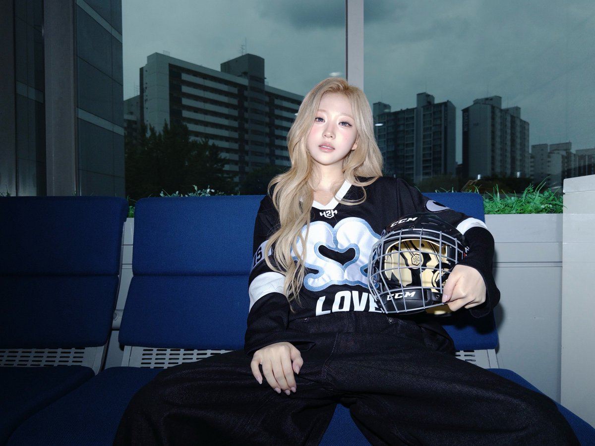 cantstophyper7's tweet photo. 하키부 스텔라 진짜 개좋네... 여자가미쳣다
스텔라가 하키 퍽 나한테 던져도 내가 다 맞을거임.......ㅠㅠ 오히려 좋아...... https://t.co/ZxBNsCsDkz