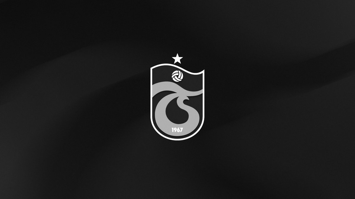 Trabzonspor's tweet photo. Girne açıklarında alabora olan yolcu gemisinde hayatını kaybeden vatandaşlarımızın acısını derin bir üzüntüyle paylaşıyoruz.

Vefat eden vatandaşlarımıza Allah’tan rahmet; ailelerine, yakınlarına ve milletimize başsağlığı, yaralılarımıza acil şifalar diliyoruz. https://t.co/FQdniwYTuK