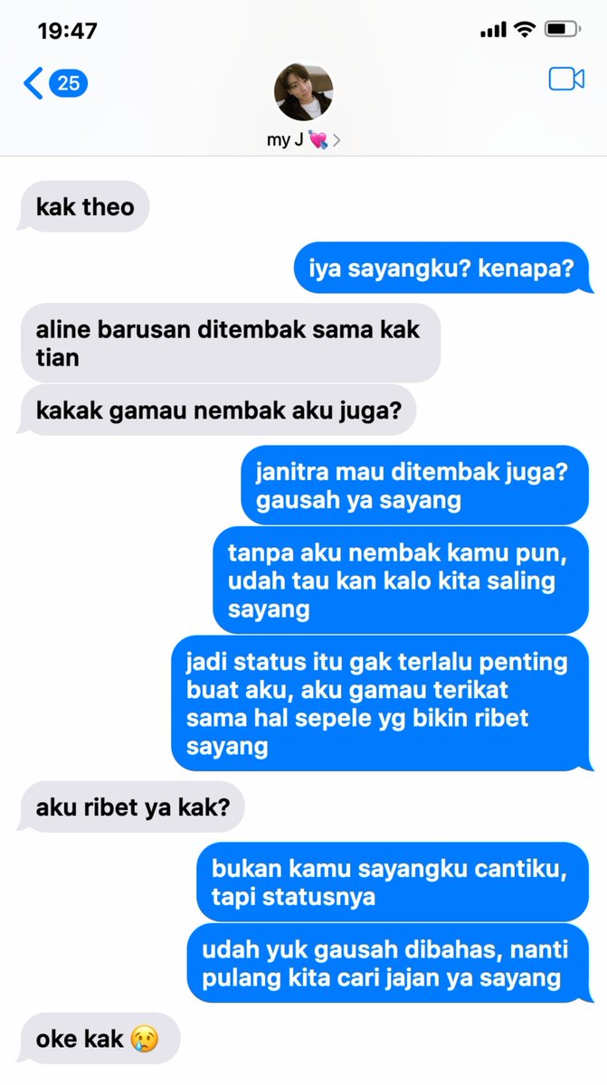 nochuieo's tweet photo. #taekook short au

— E.G.O

Kalimat "jalanin aja dulu, aku punya kamu begitupun kamu punya aku" udah jelas kan endingnya gimana? 
begitulah gambaran situasi Theo sama Janitra. https://t.co/eobm4L7VUI