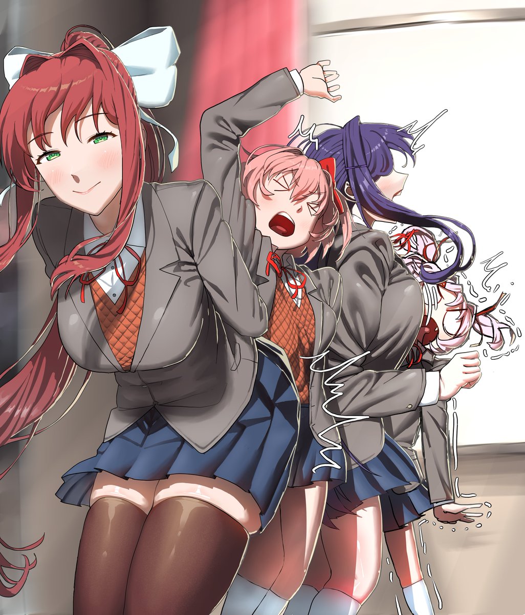 ishikoro2033's tweet photo. Monika Hip Attack!!😝💕💕 https://t.co/hALol4e8k8