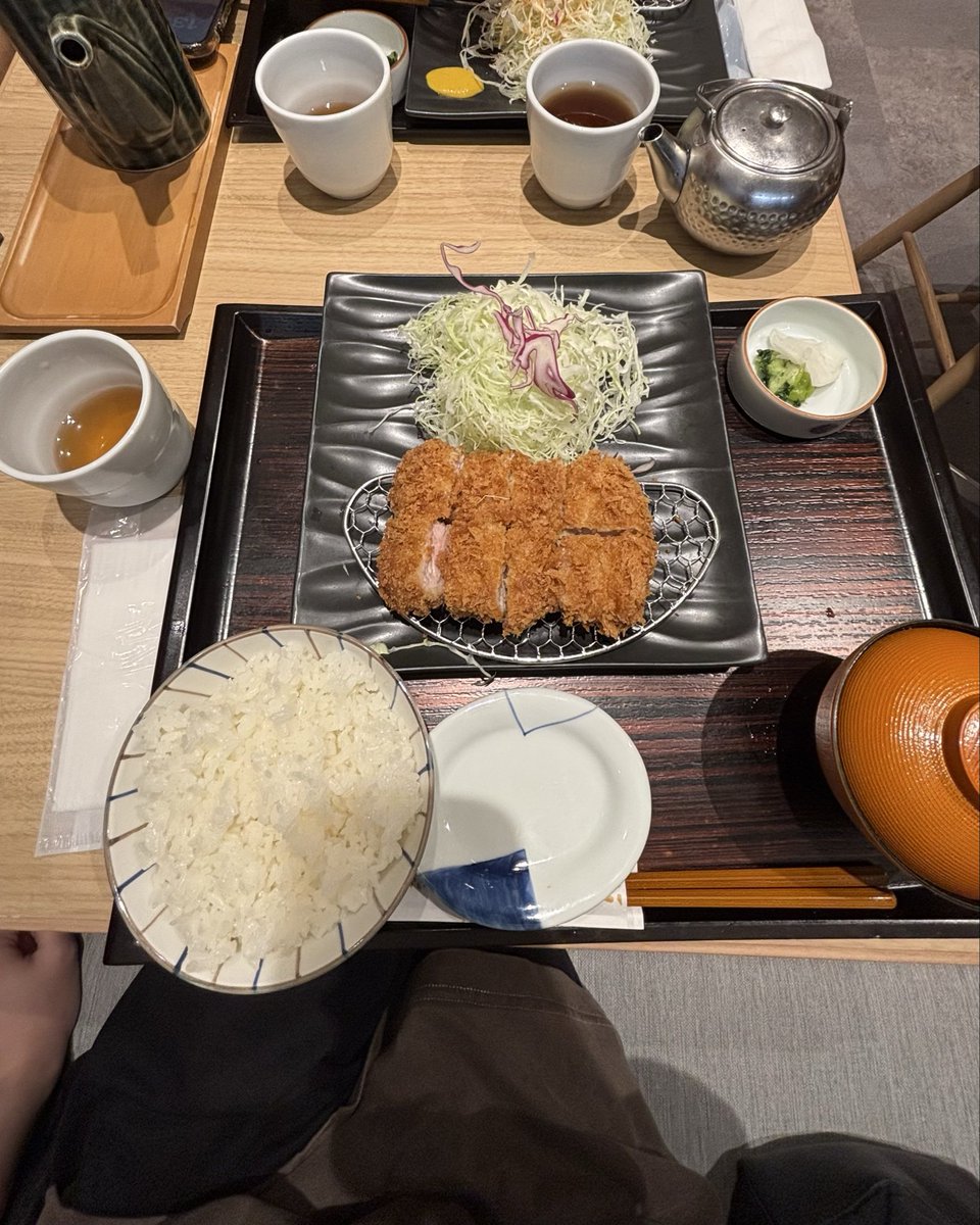 7uqus1's tweet photo. 簿記2級の勉強はじめました🙌
間違いだらけです笑笑

人と比べるのよくないなって
分かってはいるんですけど
つい人と比べて自分が何もない
ような人間に感じて
気分が落ち込んでしまいます🥲

どうしたらいいですかね？
〜19歳の深刻な悩み〜

#勉強垢 #勉強垢はじめました
#勉強垢さんと繋がりたい https://t.co/gWpZKzLYr8
