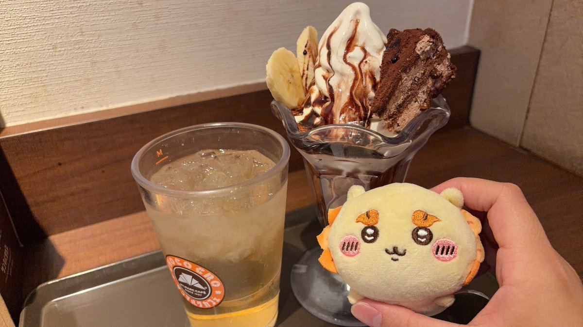 ri___tyandayo's tweet photo. シーサーちゃんと水族館行ってきたよ！
サンマルクカフェでパフェ食べたよう！😋
私の大好きなクラゲさん🪼🫧
なんか心がぐちゃぐちゃだったけど、クラゲさん見たら落ち着いたの
綺麗だった✨
#ちいかわ好きと繋がりたい
#日常垢さんと繋がりたい
#雑多垢さんと繋がりたい
#クラゲ好きと繋がりたい https://t.co/YQGUetHBf5
