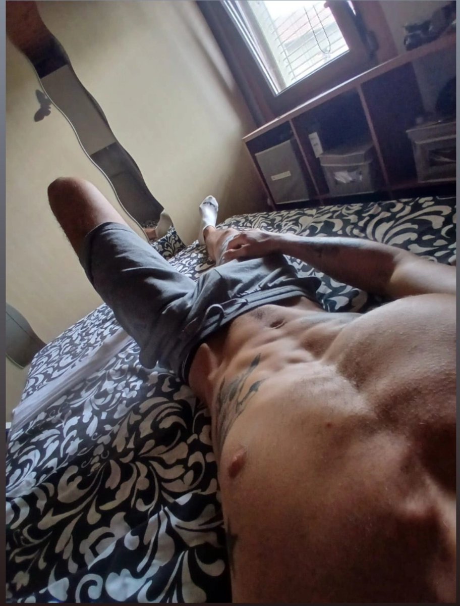 MostroMatteo's tweet photo. CHE CALDO, VIENI A RINFRESCARMI?🔥🫠🤭 https://t.co/Uffgmpd6Du
