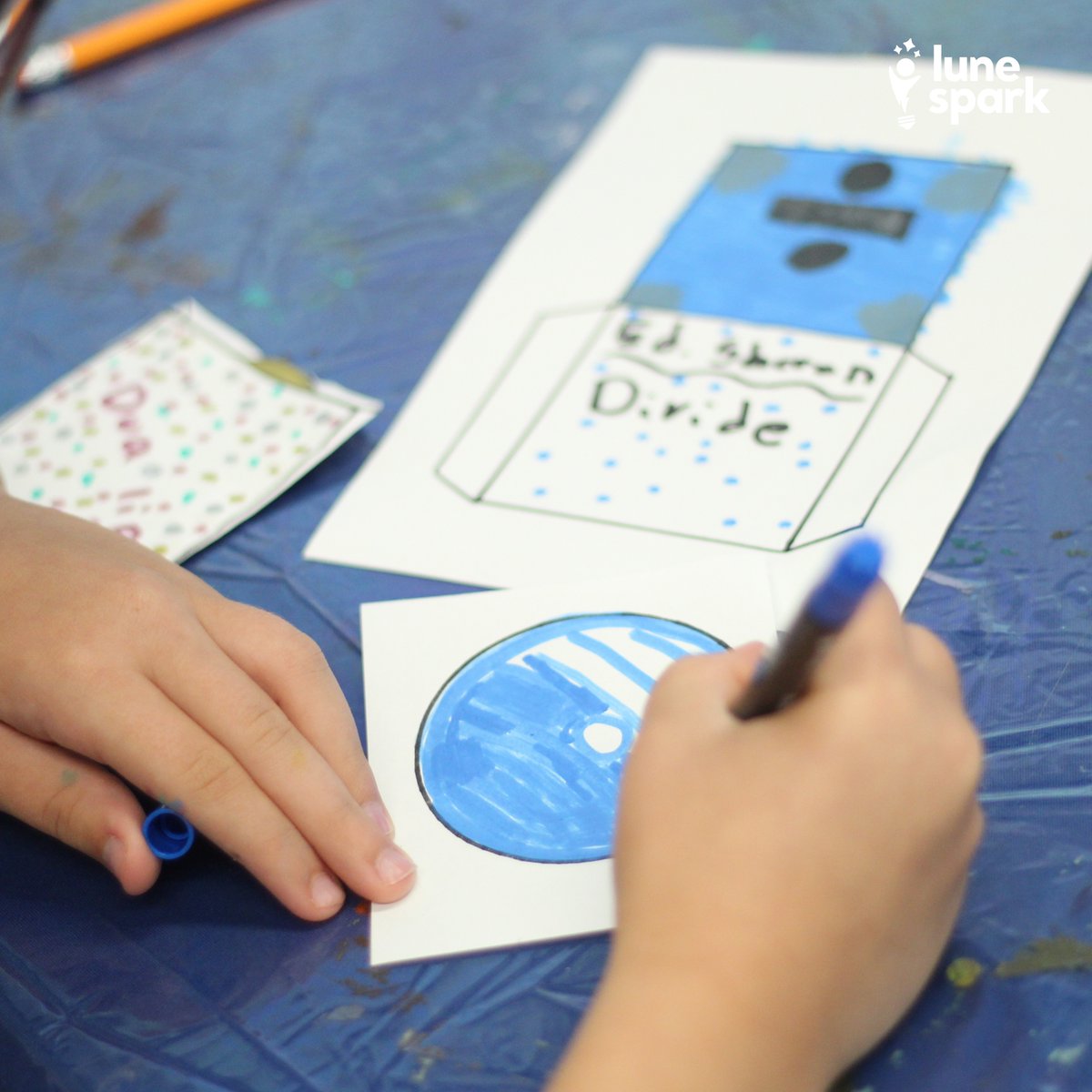LuneSpark's tweet photo. Love Lune Spark? Leave us a Google review and let us know how we made you smile! 🤩 🌟 🎨

#artscenter #artcamp #artclasses #trackoutcamp #watercolor #digitalart #northcarolina #apex #hollysprings #chapelhill #raleigh #cary #morrisville #durham https://t.co/lRakxLoWzB