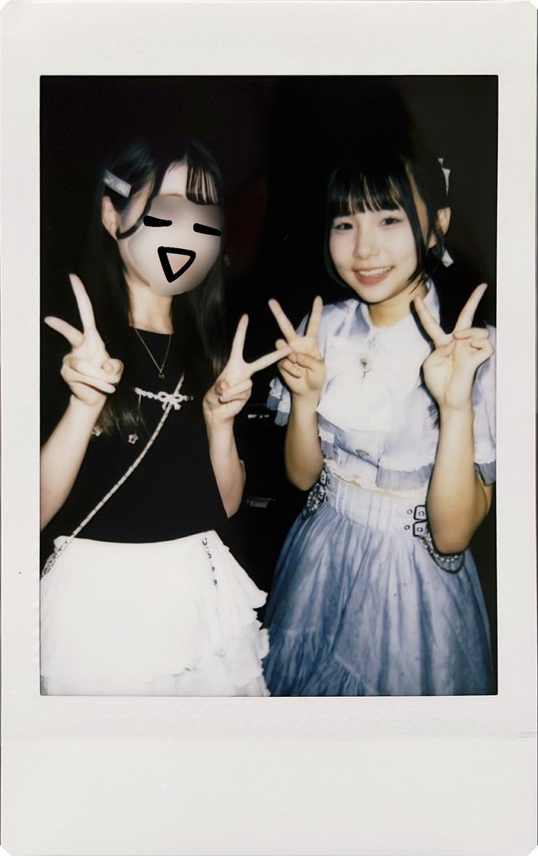 chonachan__'s tweet photo. 0️⃣8️⃣3️⃣0️⃣❕野口心姫生誕祭❕
生誕特別衣装本当に可愛くてときめいた😻♥️ライブも赤がたくさんで感動したね〜〜生誕祭って本当に素敵な思い出になるから大好き>  ̫< 改めてお誕生日おめでとう🎂♡そしてせっかくなのであやなちゃんともなちゃんにも初めましてしてきた( •̀ ̫ -︎︎ )☆ https://t.co/lSmblve05z