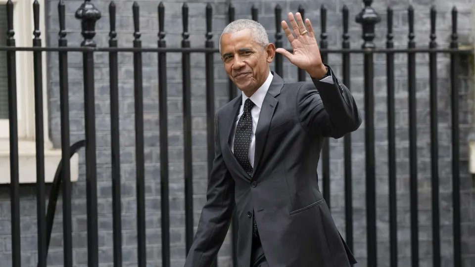 Aileen23_345's tweet photo. President Obama has been quite busy lately.  He's at it again.   First he is photographed going into 10 Downing Street in London to meet with the UK PM.    Next thing we see him photographed meeting with Canadian PM Carney.   Each time we see Obama meeting with foreign government