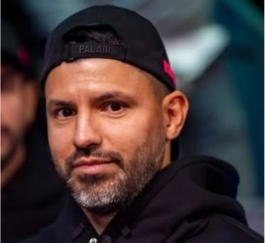City_Dren's tweet photo. 🚨 Sergio Agüero on Gabriel Jesus joining Barcelona:

🗣️ “Gabriel was never my enemy at Manchester City. He was a fantastic teammate and, honestly, he made me work harder.

Pep once told me, ‘If you don’t perform, Gabriel will take your place.’ He knew Gabriel could play as a striker, from the wing, press defenders and still score.

That versatility is what makes him unique. He can change a game without forcing the team to change its system.

Now Barcelona have signed him, and I understand why Flick wanted him. They needed a striker after the Álvarez pursuit didn’t work, and Gabriel gives them exactly what Flick likes - pressing, movement, link-up play and goals.

With Yamal and Raphinha around him, I think Gabriel can fit Barcelona very well.

He may not be Álvarez, but Barcelona have got a player who can make a serious difference.”