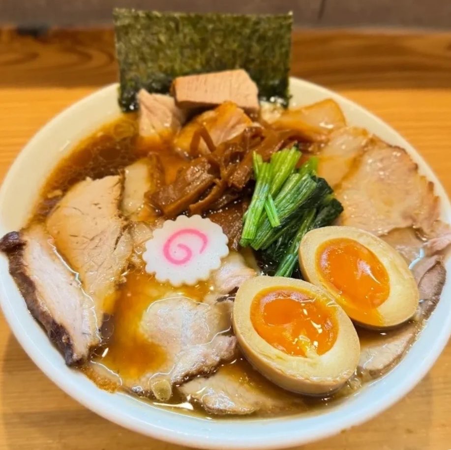 oic_happy's tweet photo. 深夜ラーメン行っとくか！！🍜🤤 https://t.co/eoVGeEFLeK