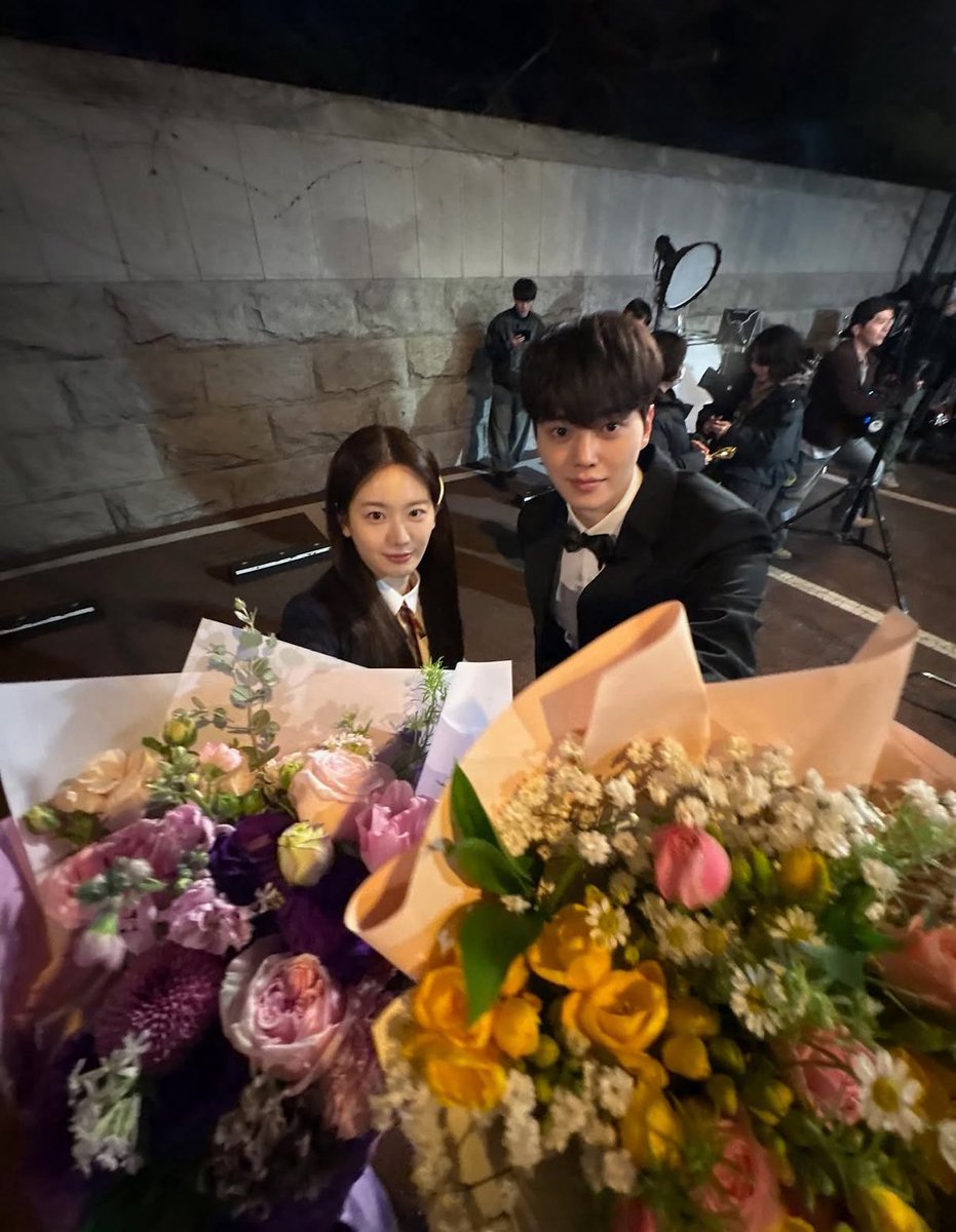 domchexe's tweet photo. 포핸즈 진심 너무 재밌고 장규리 인스타에 올라온 사진인데 송강 장규리 둘이 개귀엽다 https://t.co/OJpNLWUQbC
