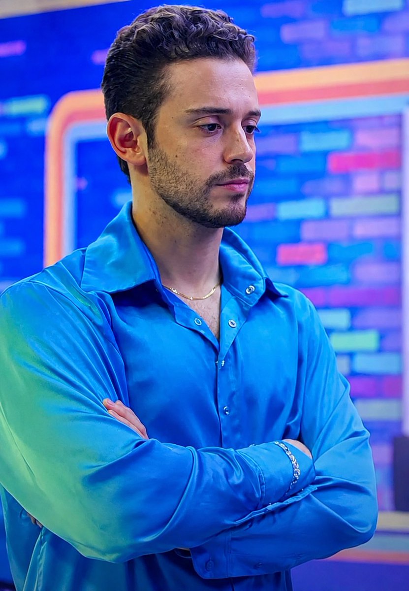 chicadelutteo's tweet photo. eu quando sou o melhor personagem masculino da Disney sem nem precisar me esforçar https://t.co/q58txtRhIp