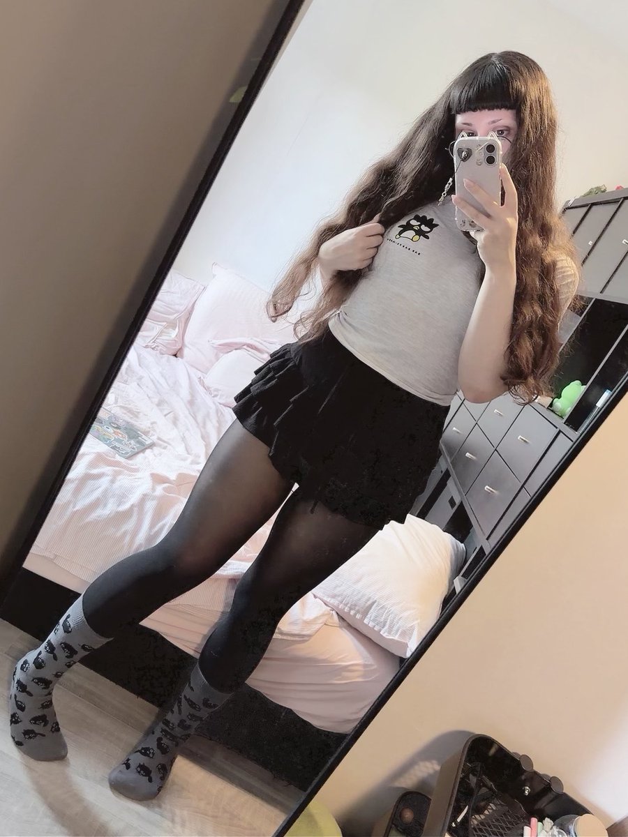 Elrendomiel's tweet photo. I 🖤 Sanrio characters! Guess my favorite (no it's not the one on the t-shirt) https://t.co/EwG6jJZldB