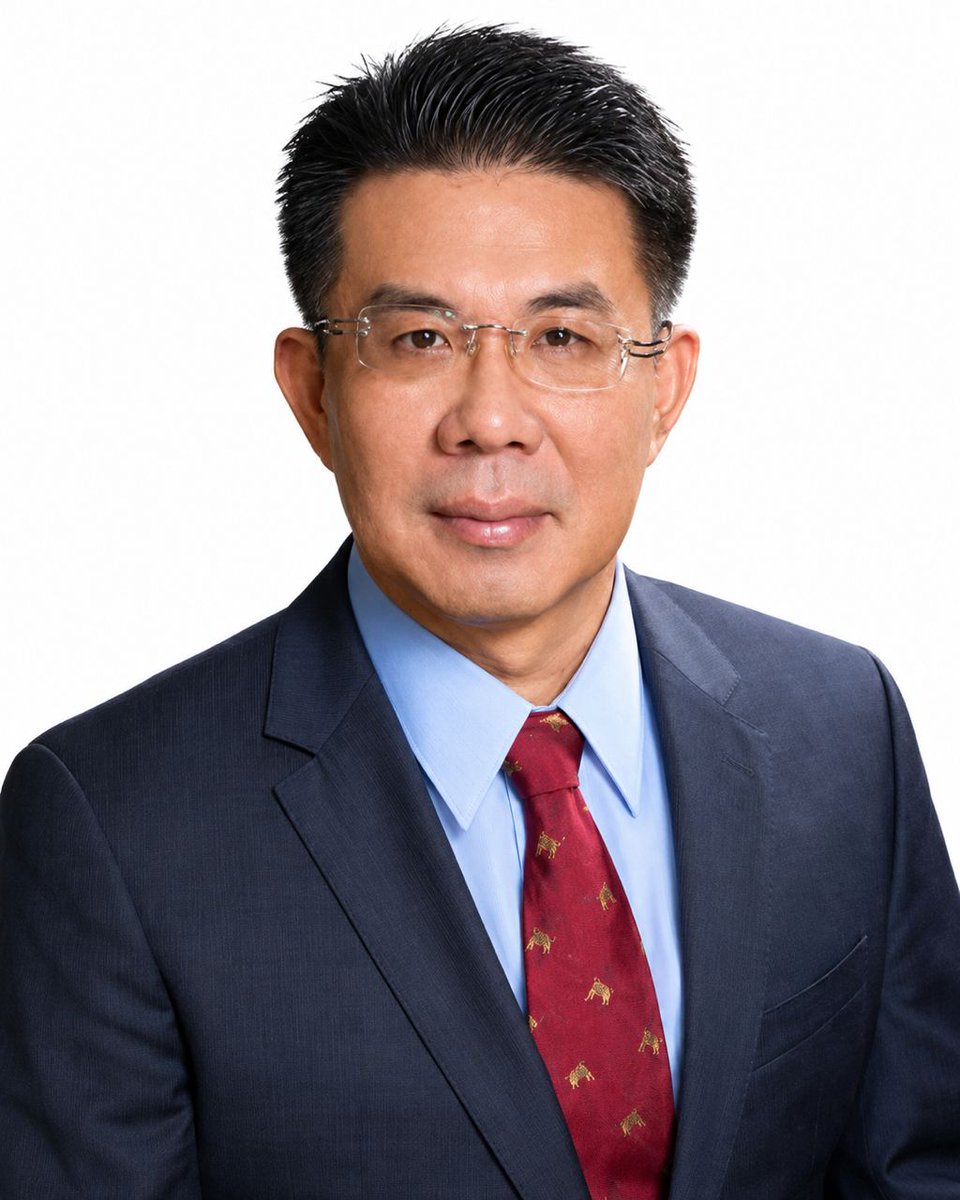 SteinerJefferey's tweet photo. I don't own $AAOI, but if I did Chih Hsiang would be getting my call. 

Time to pump it up! 
convince me that $AAOI could surge above $220 by year end and time to buy is now https://t.co/MDLzzfvaQR
