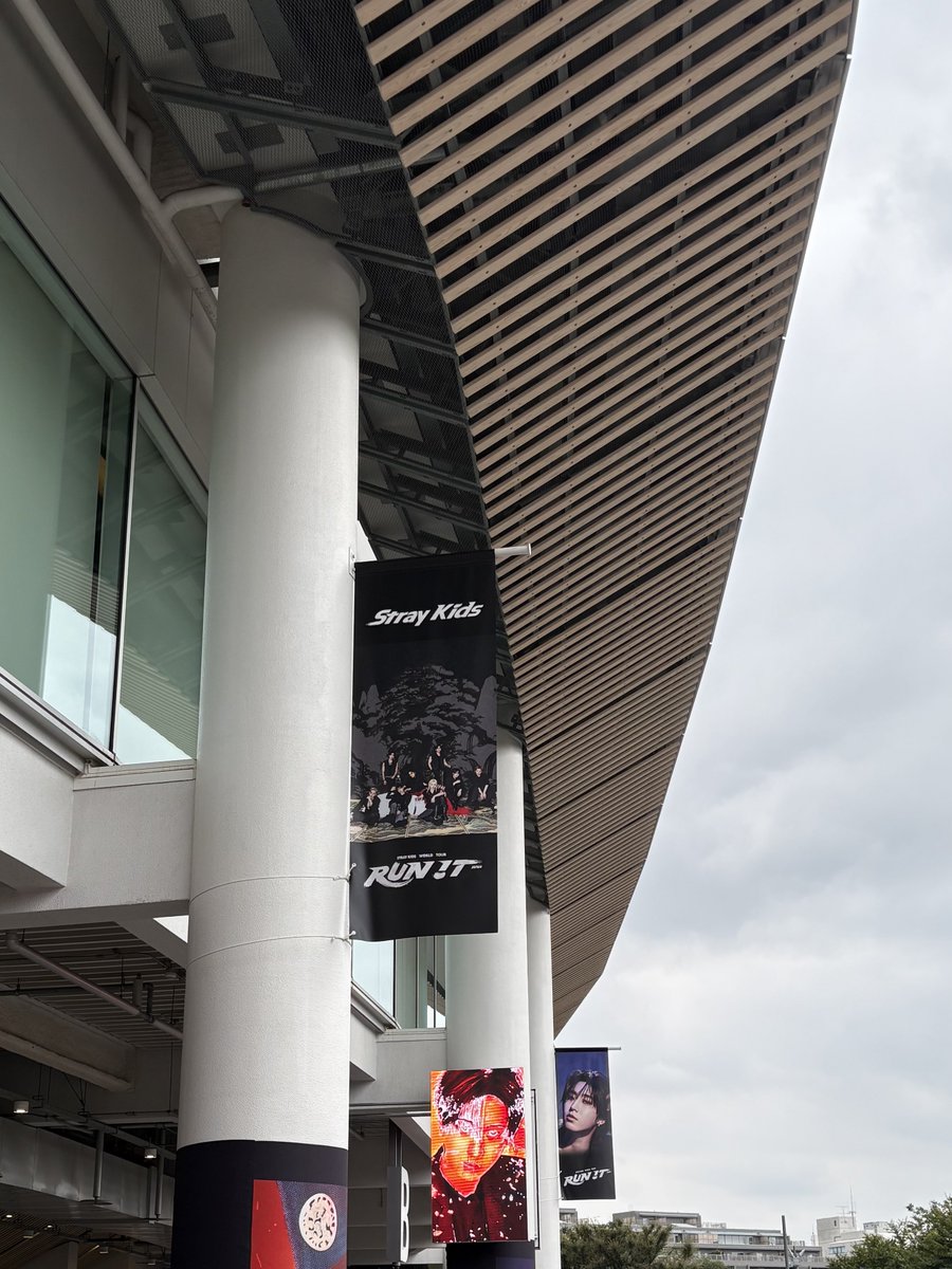 00922_sm's tweet photo. 国立楽しかった、ほんとうに( ; _ ; )♥
つぎは東京どーむで会えますように🗼 https://t.co/56Hj9IcJzg