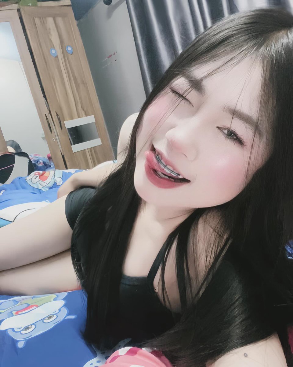 DetraLarke's tweet photo. ตอนแรกก็ไม่เชื่อ จนกระทั่งลองใช้เอง... ไอเทมลับที่บิวตี้บล็อกเกอร์เกาหลีโหวตให้เป็นอันดับ 1!" 🦋 ครีมกันแดดเนื้อซูเฟล่ บางเบา คุมมันนาน 🌤️
id ploy20z
#รับงานนครปฐม #เมืองนครปฐม #กำแพงแสน https://t.co/7aTCMSEYlS