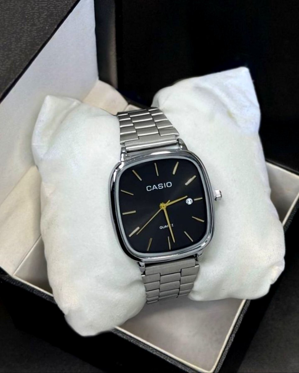 MAQsVintageShop's tweet photo. Price: 🏷️ N15,000 only https://t.co/PCn144Ngqt