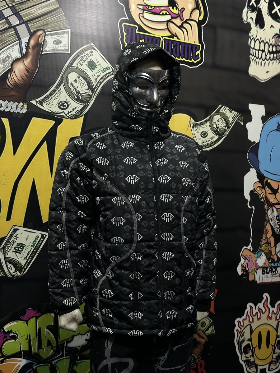 bynodsindustry's tweet photo. Built different. 🧥❄️
Crazy puffer, premium energy.

#bynodsindustry #streetwear #streetfashion #streetwearmanufacturer #streetwearbrand https://t.co/tt3HYCmyHi