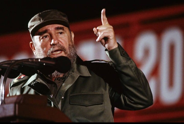 JosLuis74030336's tweet photo. #Fidel: “No se desalienten por la mala fe de alguien. No se desalienten jamás por las campañas, las intrigas, las mentiras, los insultos..." #100AñosConFidel #CubaEstáFirme  #CubaVencerá https://t.co/OY67fT1TUm