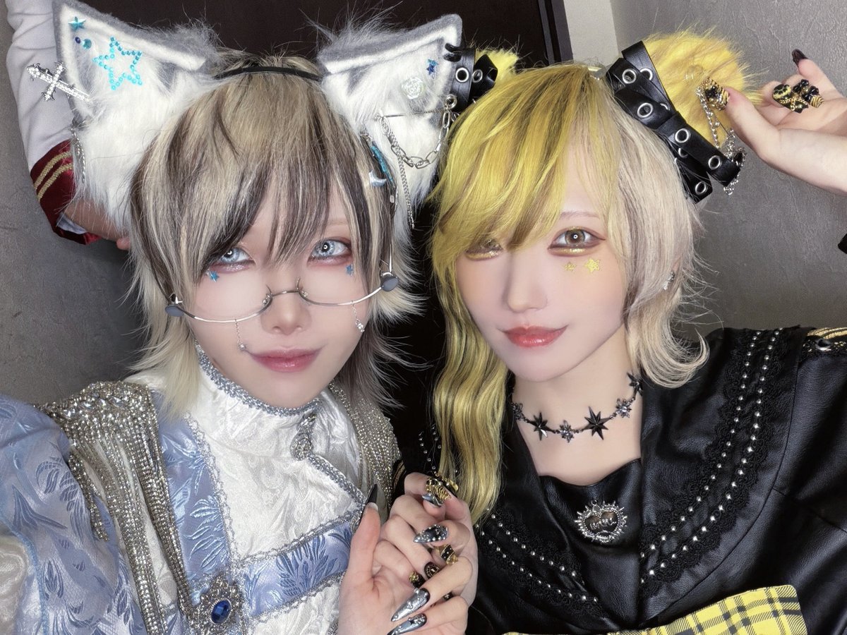 botanic_botan's tweet photo. 猛獣アイドル🐺🐯推してみる？ https://t.co/Ka1T6HmOlj