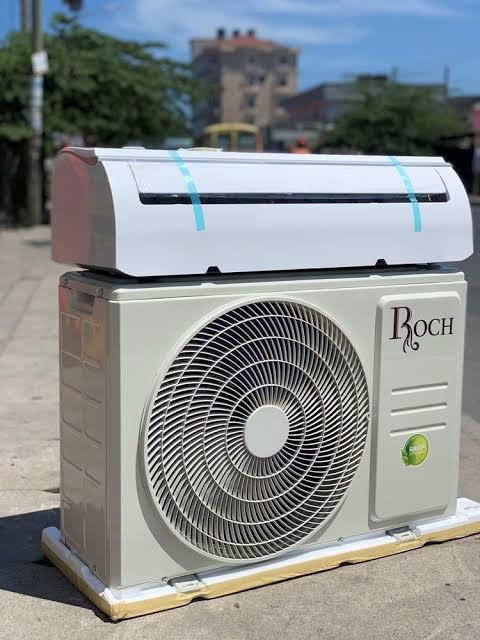 Bidhaa_Tronics1's tweet photo. ROCH Inverter Air Conditioners

BTU 9000---699,000/=
BTU 12000---800,000/=
BTU  18000---1,100,000/=
BTU 24000----1,250,000/=

Wasiliana Nasi
0750246254
0659959763

Mtaa wa Tandamti Kariakoo DSM https://t.co/9z7mo9w90N
