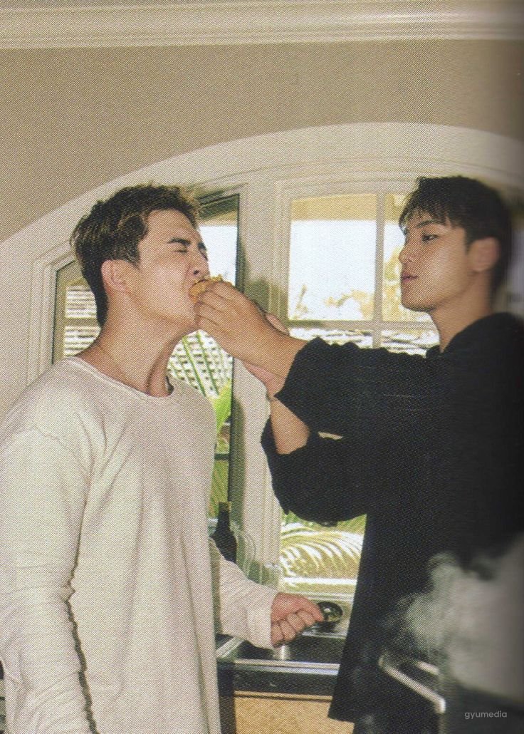 k_mingyvv's tweet photo. Biar diem cangkeme @scoupssxx https://t.co/Iwf2t9Xev9