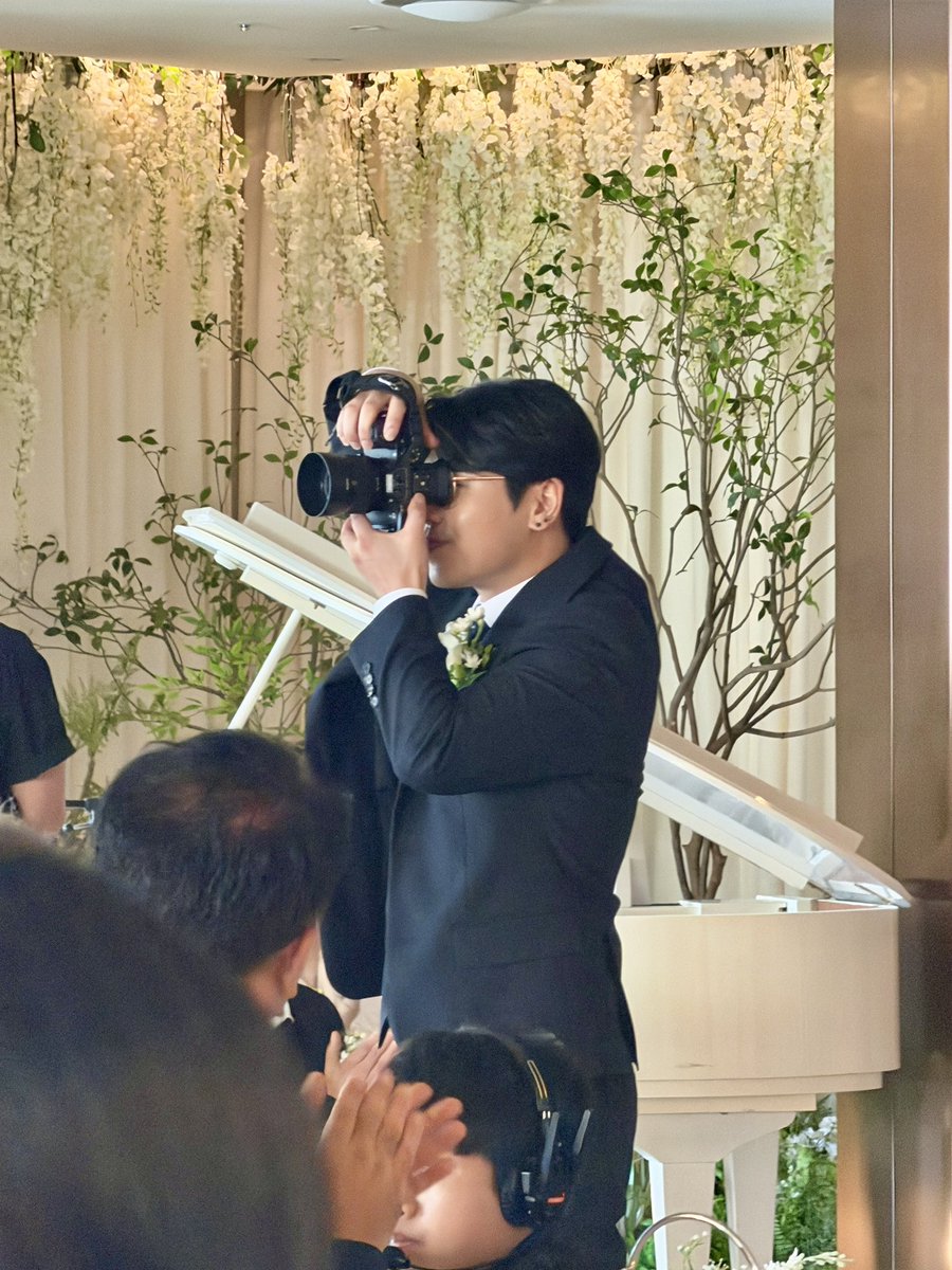 shan_0109's tweet photo. 유설아 결혼축하해ㅐㅐㅋㅋㅋㅋ https://t.co/LSHCqQkvtD
