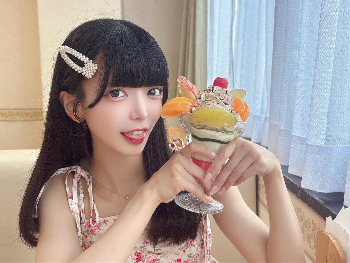milmil_202's tweet photo. まずは一部のから😌
こう言うの初めてだから下手だけど
個人的に好きなの厳選してみた！
横顔も綺麗すぎる😭 https://t.co/L2NJC38N92