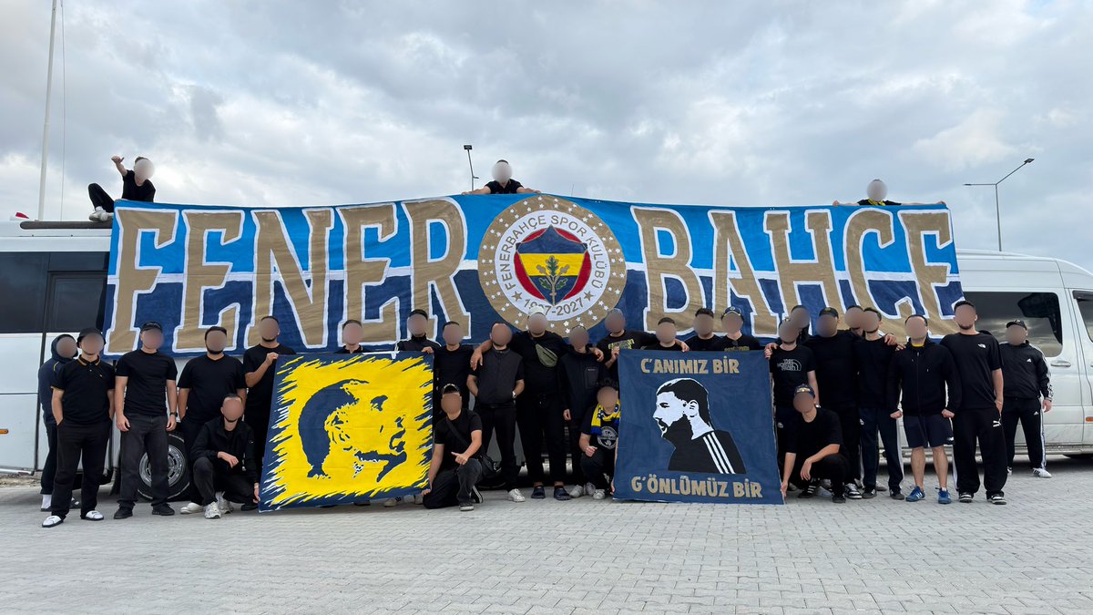 MustafaErdemBkr's tweet photo. Mevcutta bir inanmışlık, bunun peşinde harcanan bir gençlik. Feda olsun vâr ol @Fenerbahce https://t.co/cELKLEs0Yi