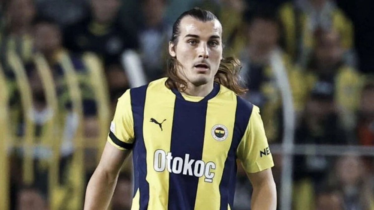 CrowleyMoz's tweet photo. Çağlar Söyüncü: "Ben gidiyorum, hakkınızı helal edin." https://t.co/ob8UTtCNc7