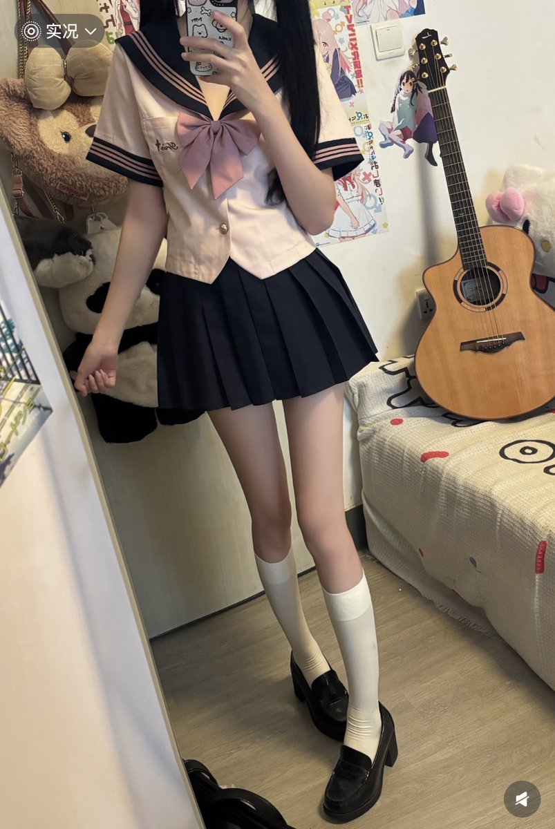 tammie76ay8's tweet photo. 今晚继续发照片！！！！

有人想锐评一下我自己16岁的福嘛🥺

赶紧看，我要删了…… https://t.co/zdfdkADTaC