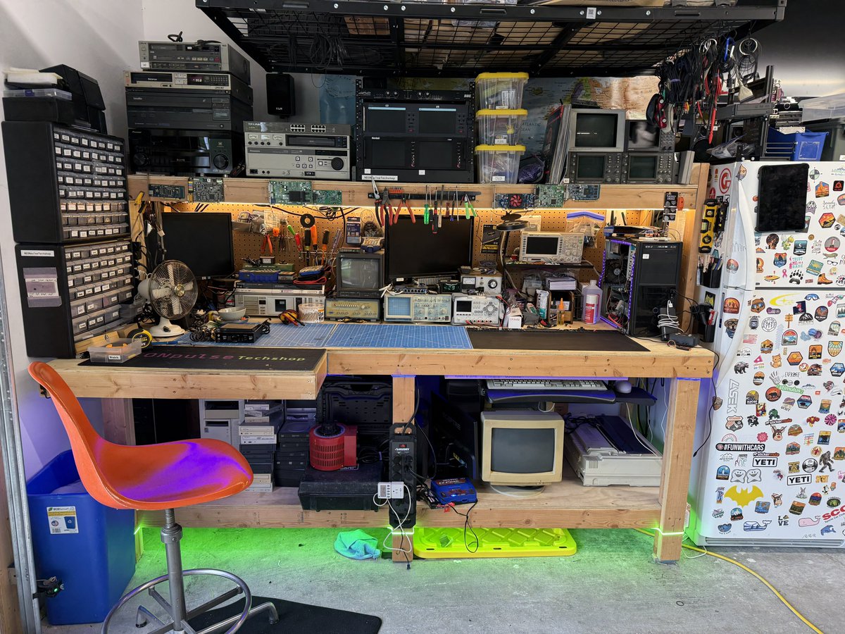308Greenfield's tweet photo. Always post a picture of your clean workbench 

It won’t last long https://t.co/SG64wTzgfh