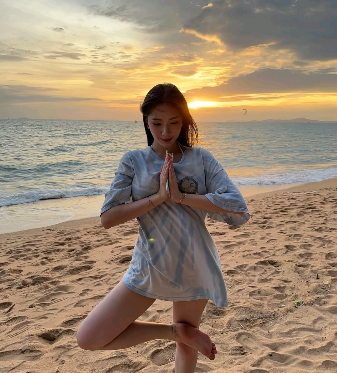 icreamzbr2's tweet photo. น้ำขึ้นให้รีบตัก ผู้ชายทักให้รีบไปหา 👙 https://t.co/Wo0GgYIkHp