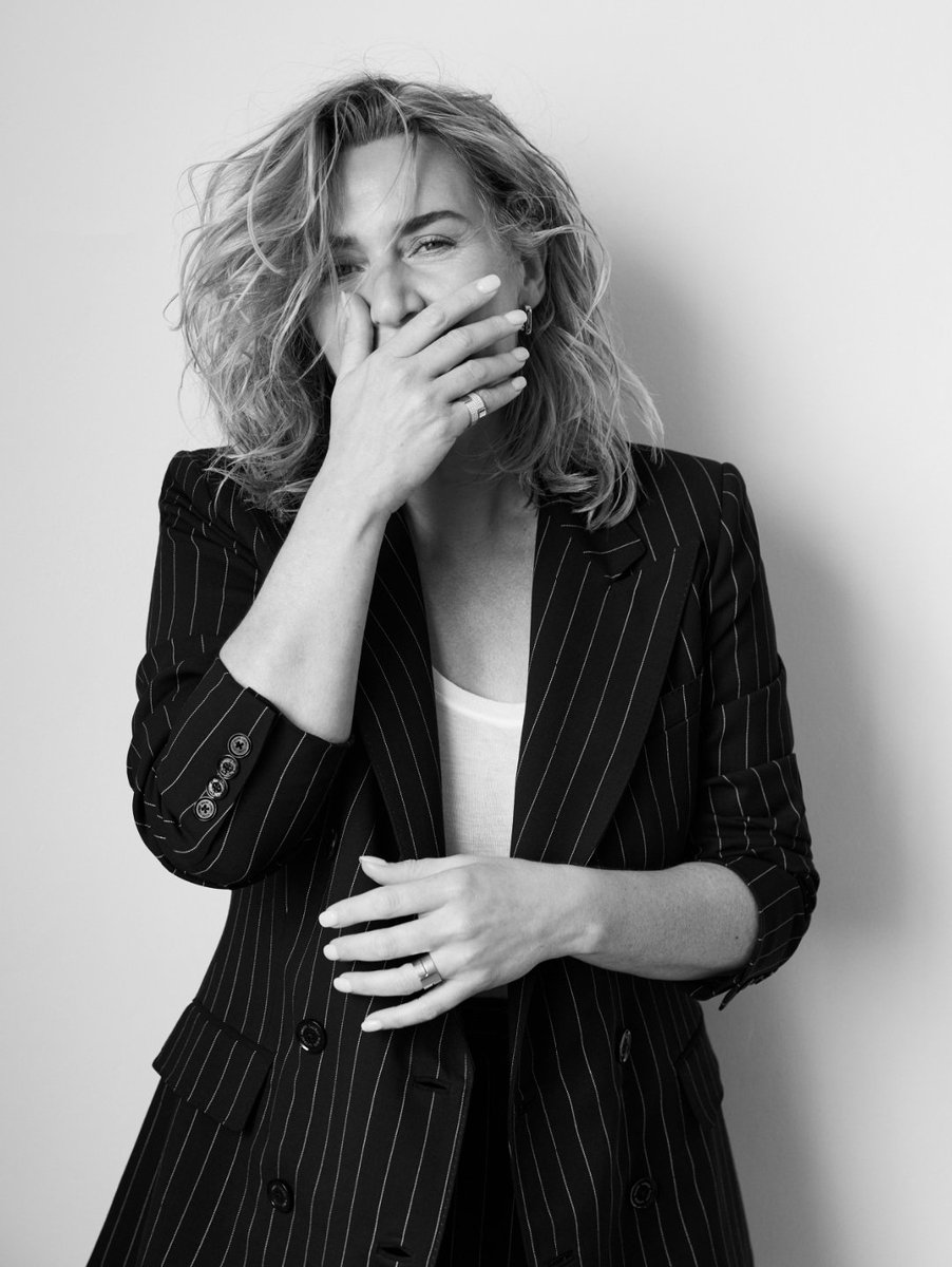 mrewinslet's tweet photo. I love these photos so much. https://t.co/bsJOurbwKx