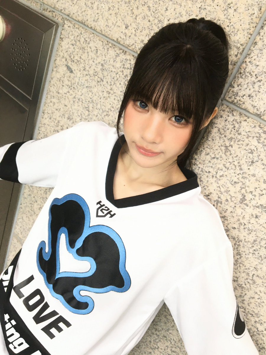 juvnvu's tweet photo. 너무.... 잘생김.... https://t.co/EHig537qmK