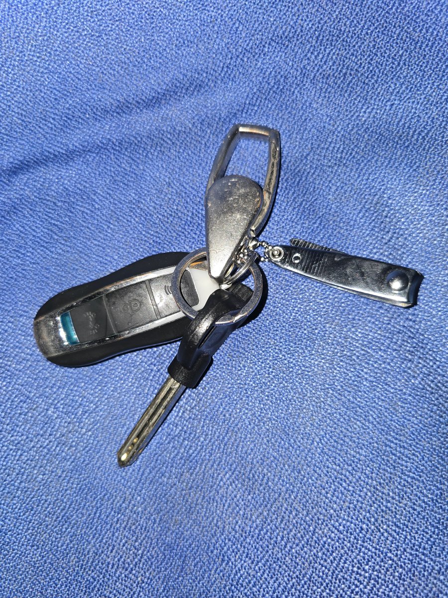 Kwertyzy's tweet photo. A'TIN, PLS HELP SPREAD PO. CAR KEY FOUND PO UB SECTION 423 PORTAL 7 ROW 5 PO. WILL SURRENDER SA LOST &amp; FOUND OF ARANETA

SHIFT HAPPENS AT ACERXSB19
@SB19Official #SB19
#SB19_AcerDay2026 https://t.co/1Mu1iUaD4g
