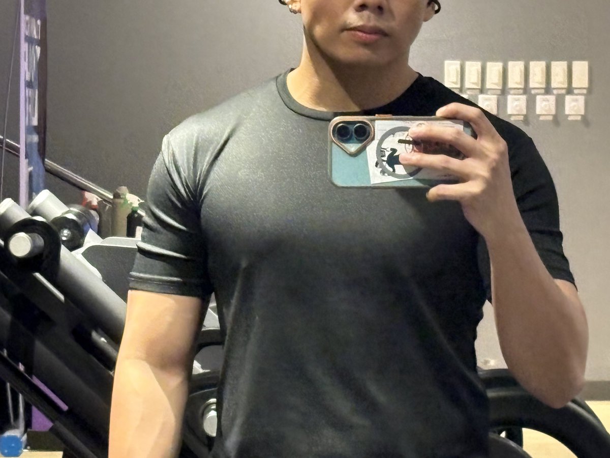 joatigs's tweet photo. dat double chin doe https://t.co/mNj3aiMYA9