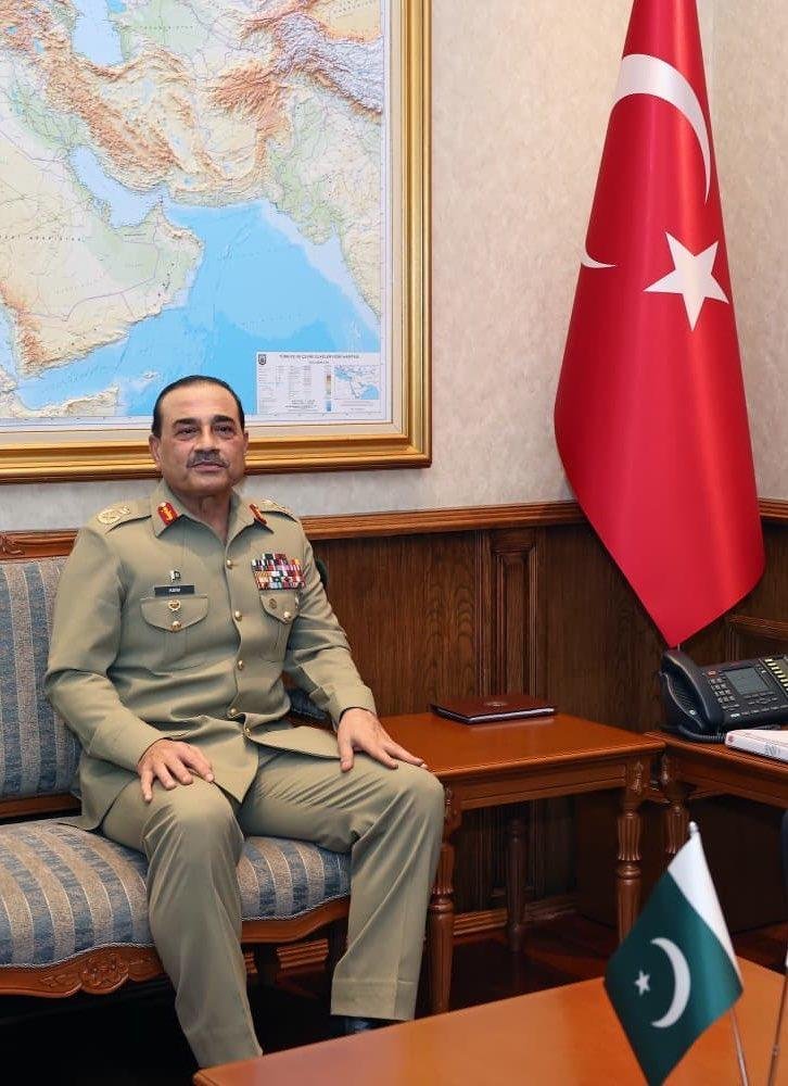 markhor_islam's tweet photo. Field Marshal Syed Asim Munir,  arrived in Türkiye, on an important visit. https://t.co/LRU1ls5Nfd