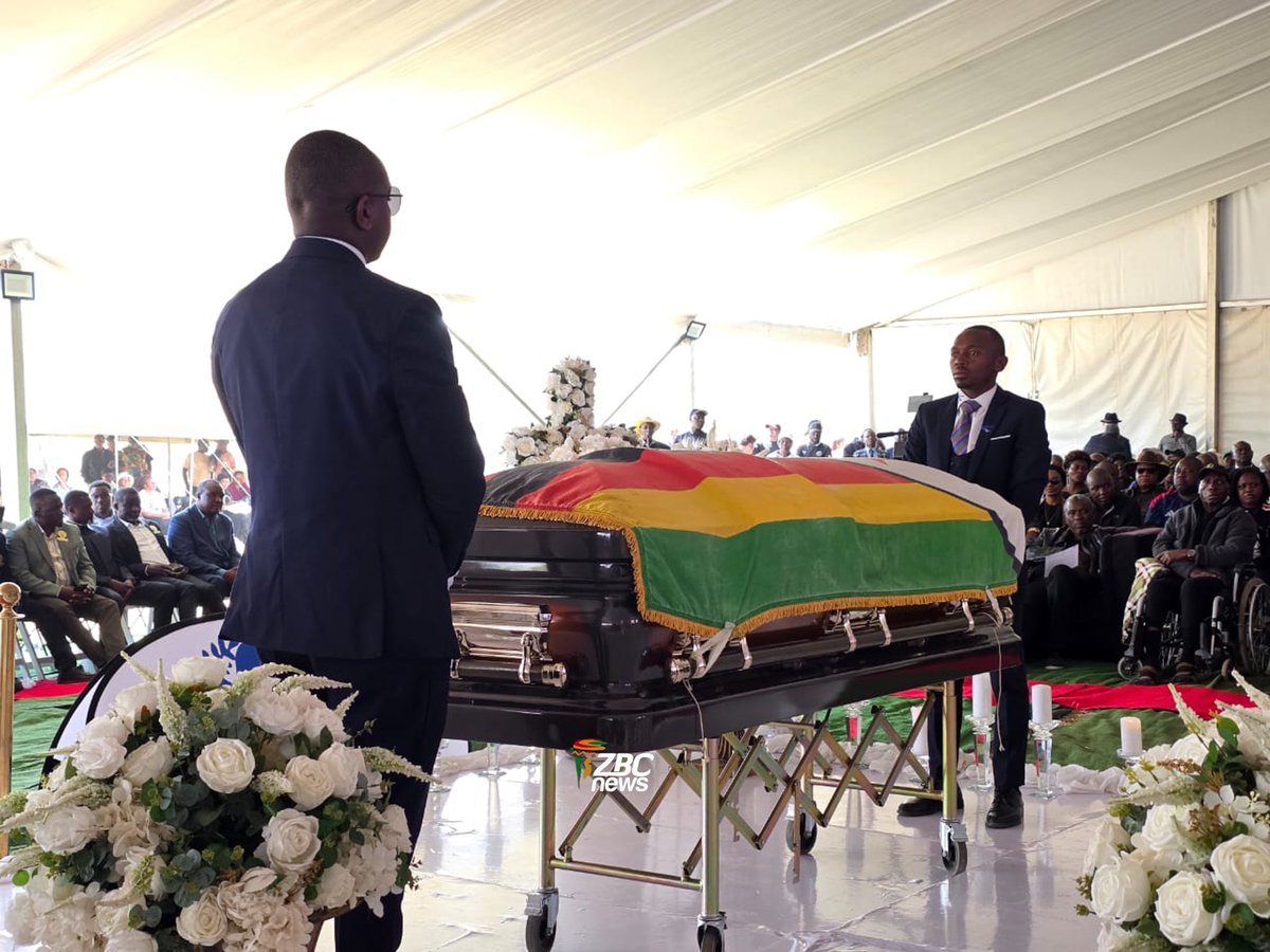 ZBCNewsonline's tweet photo. LIBERATION war hero Cde Tinos Rushwaya, who died on Thursday after a long battle with prostate cancer, has been buried at his rural home in Gutu.

https://t.co/3gQkZ5FFf7 https://t.co/wLXOvYfccr