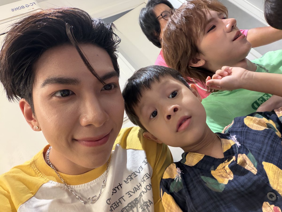 palmww06's tweet photo. ลูกใคร?! https://t.co/F9wUJMtyoi