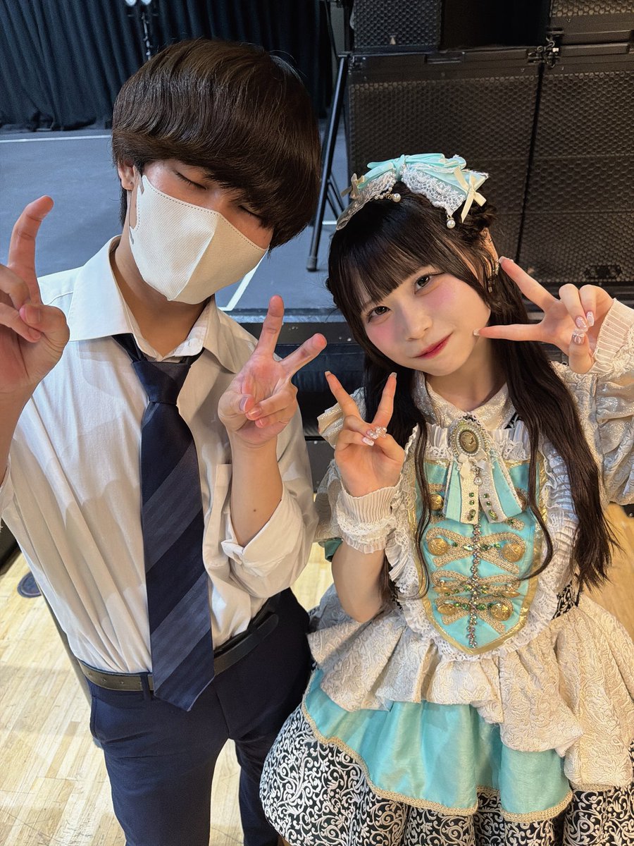 ro11ki30so's tweet photo. マリークラウンさん初めての現場でしたけど曲強すぎるね

4ヶ月でこのパフォーマンスなの怖い
すでにめちゃくちゃ良かった

また遊びに行きます！！

#ひみとたのしい日記 https://t.co/iNPqbO4TN1