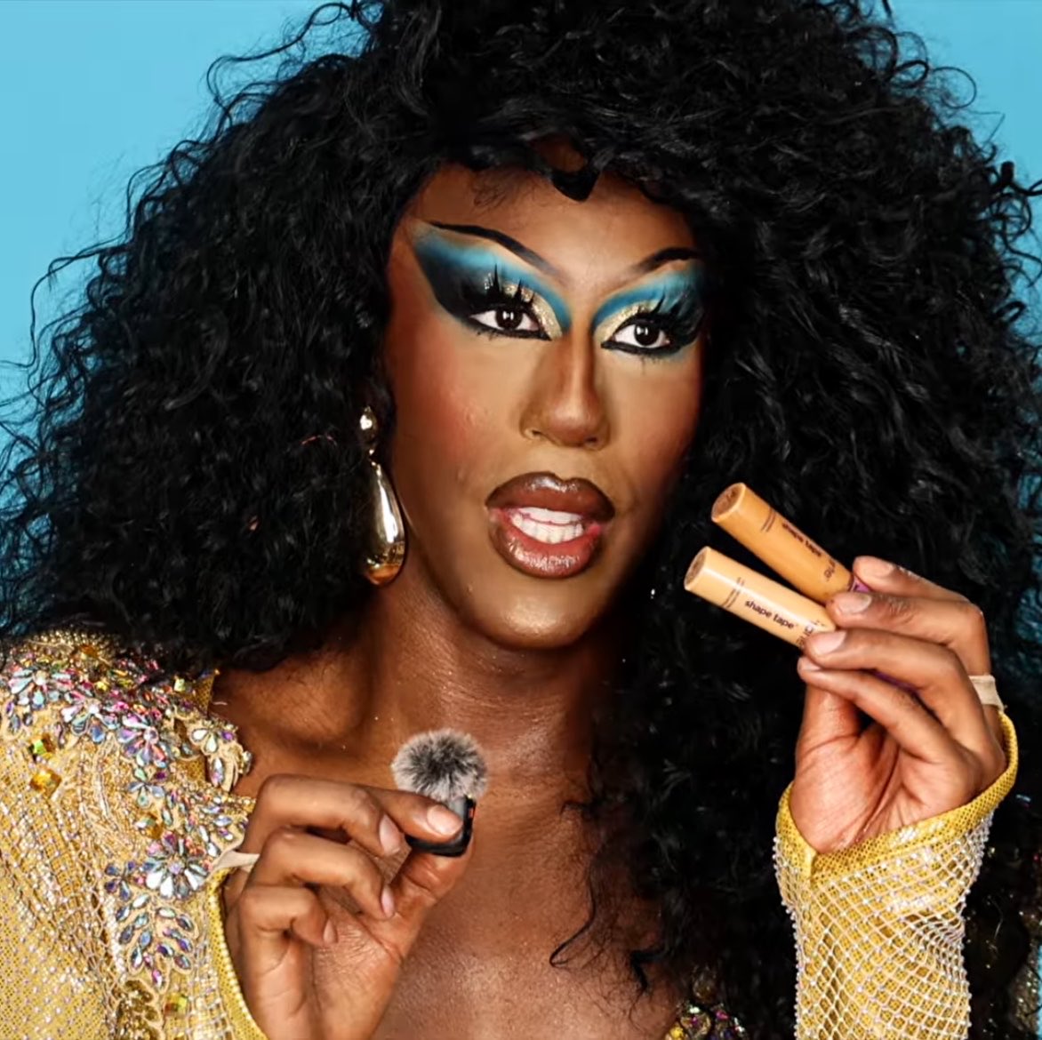 mae7104L's tweet photo. kori king try not to be the most gorgeous sickening femme woman to ever exist challenge failed 🩵🥀 #muggy https://t.co/mggIm5dGG5