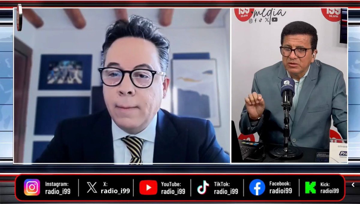 superbancosEC's tweet photo. 🎙️ #EntrevistaEnMedios

La situación del sistema financiero es sólida y existe una tendencia creciente en depósitos y créditos, lo que refleja mayor confianza ciudadana debido a una supervisión eficiente. Así lo explicó el Superintendente de Bancos, Roberto Romero von Buchwald, (@RobertoRomeroV) en entrevista concedida a I99 (Radio_i99) 🏦📈.
.
.
.
#Supervisión
#Control
#HacemosLoCorrecto✅