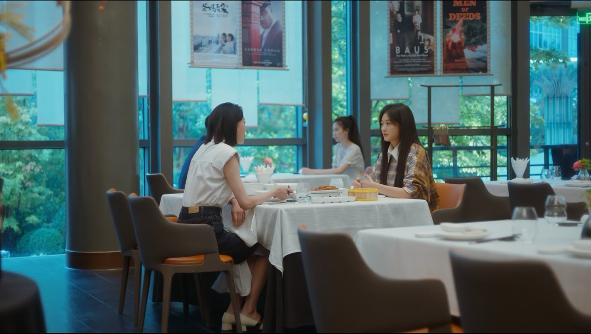 picks9505's tweet photo. wait, is that Vicky Kaushal’s Sardar Udham poster in the background of the new C-drama The Early Spring 😭

can’t believe i actually caught that.

#TheEarlySpring #早春晴朗 #SardarUdham https://t.co/tNvyj2Roax