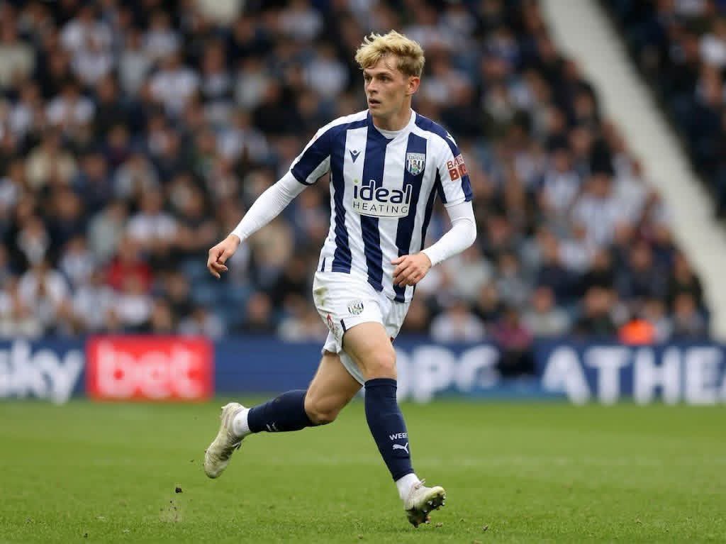 _UnitedXtra's tweet photo. 🚨BREAKING: Toby Collyer is set to join West Bromwich Albion!

Manchester United will pay a £3 million transfer fee, with the buyout clause potentially increasing the total value of the deal to £7.6 million.

Notably, the Red Devils are also including a 40% resale clause in the contract.

According to Laurie Whitwell